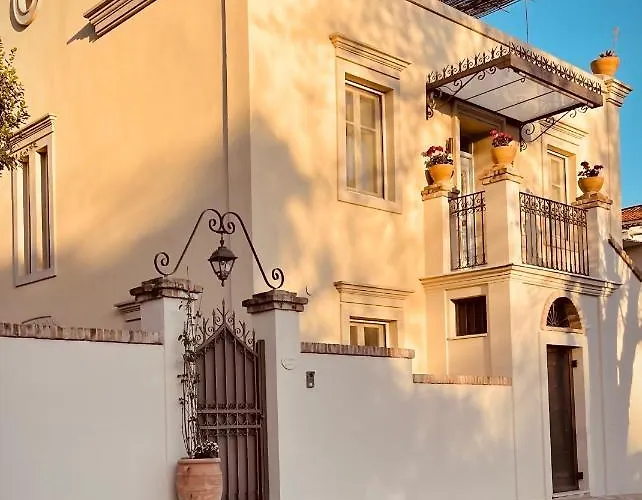 Carpofoli Corfu Town Serviced Luxury Apartamento