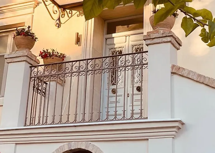 Carpofoli Corfu Town Serviced Luxury *