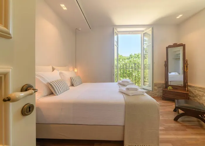 Carpofoli Corfu Town Serviced Luxury Corfu (city)