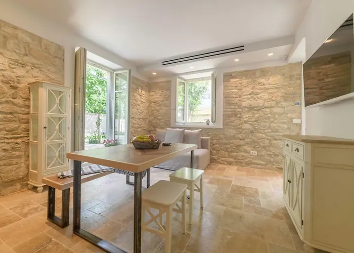 Carpofoli Corfu Town Serviced Luxury * Corfu (city)