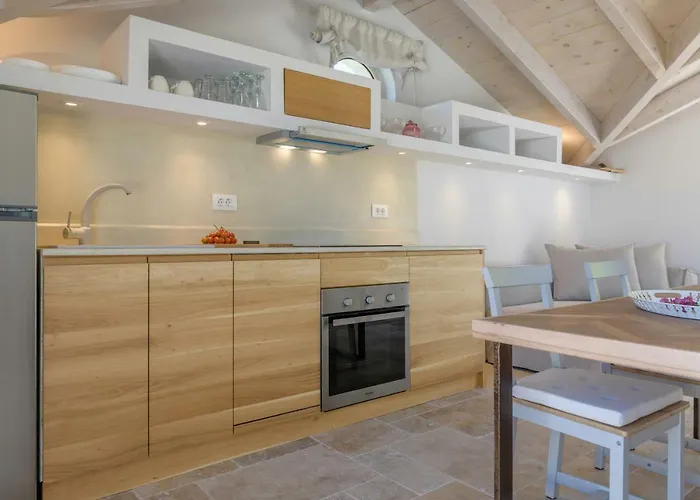 Carpofoli Corfu Town Serviced Luxury Apartamento *
