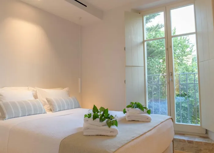 Carpofoli Corfu Town Serviced Luxury Apartament