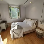 Carpofoli Corfu Town Serviced Luxury Lejlighed *