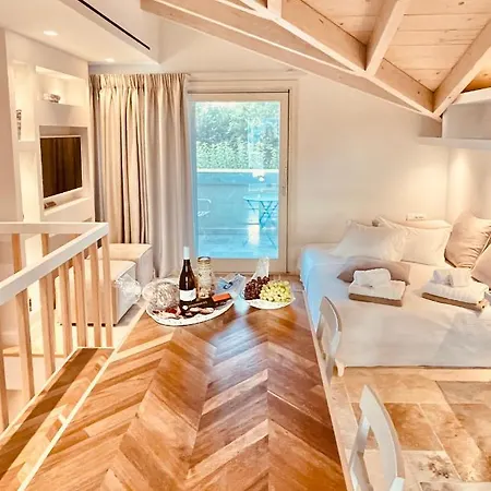 Carpofoli Corfu Town Serviced Luxury * Corfu (city)