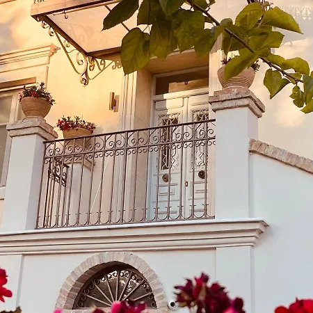 Carpofoli Corfu Town Serviced Luxury *
