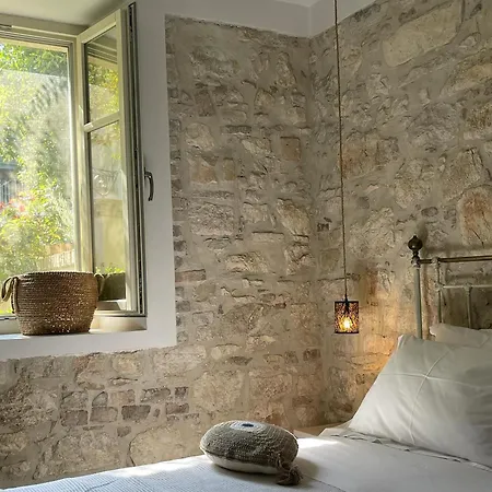 Carpofoli Corfu Town Serviced Luxury Apartament
