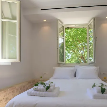 Carpofoli Corfu Town Serviced Luxury דירה *