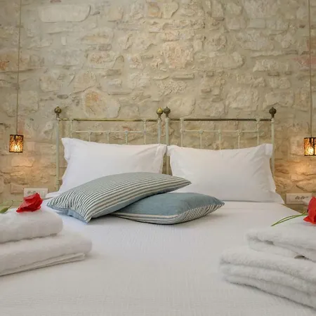 Carpofoli Corfu Town Serviced Luxury Apartament